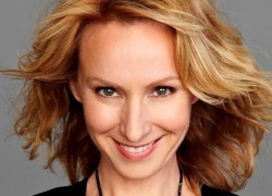 Image of Lisa McCune