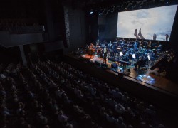 Image of MOFO 2016, Kate Miller-Heidke and the Tasmanian Symphony Orchestra with visuals by Amy Gebhardt