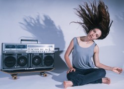 Image of Nicola Gunn and Performing Lines