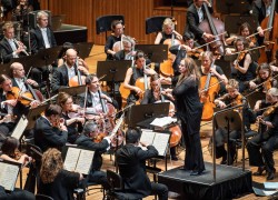 Image of Sydney Symphony Orchestra and Simone Young