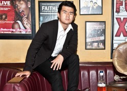 Image of Ronny Chieng